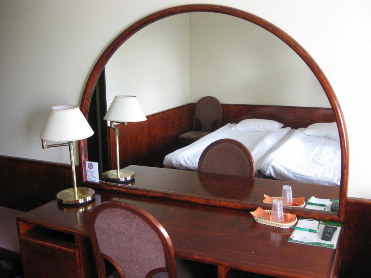 Hotel & Hostel Tallukka Asikkala  Екстер'єр фото