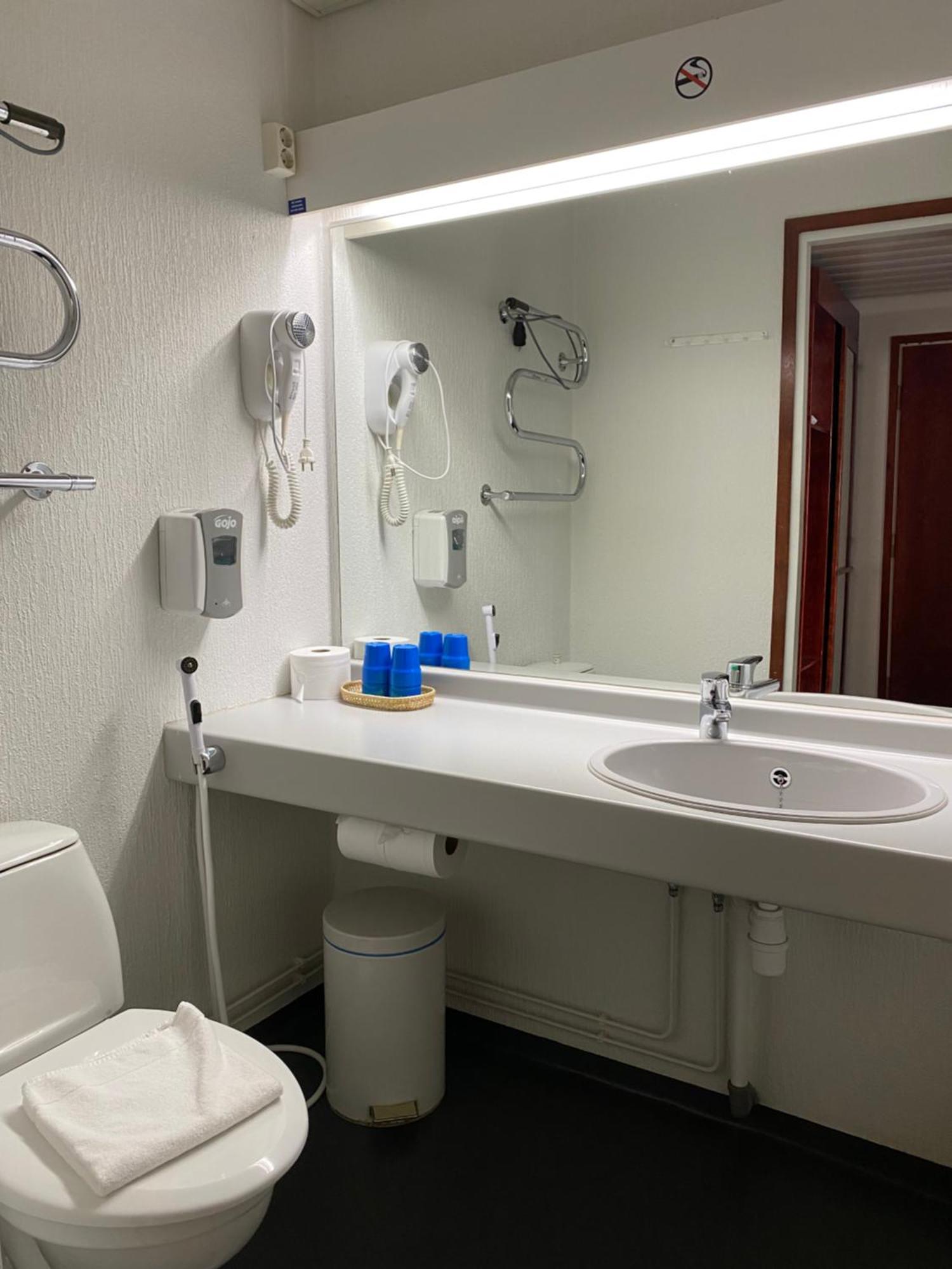Hotel & Hostel Tallukka Asikkala  Екстер'єр фото